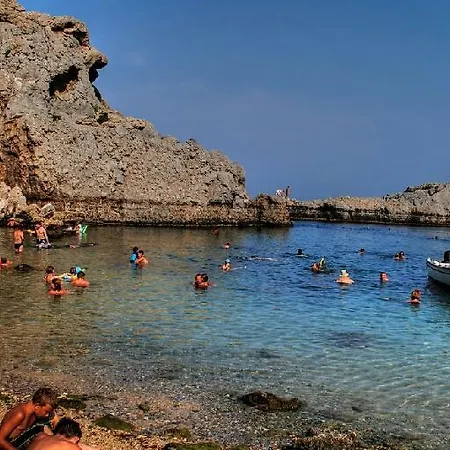 4 Me * Lindos (Rhodes)